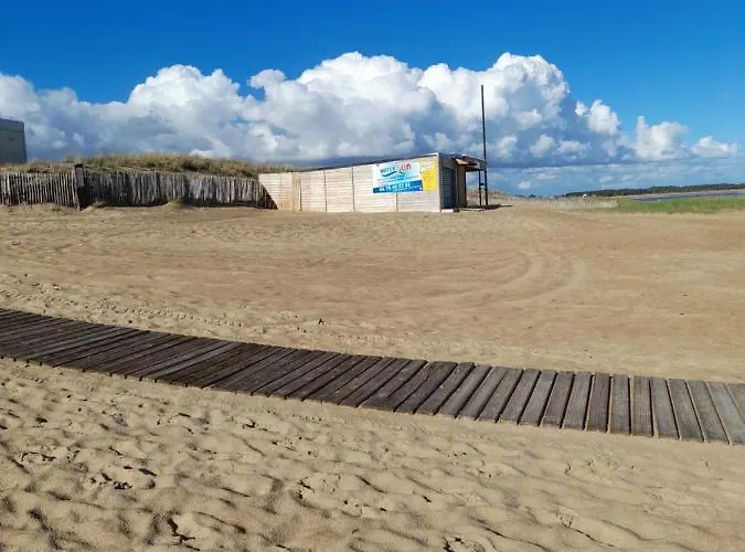 Maisonnette à Deux Pas De La Dans Résidence Calme *