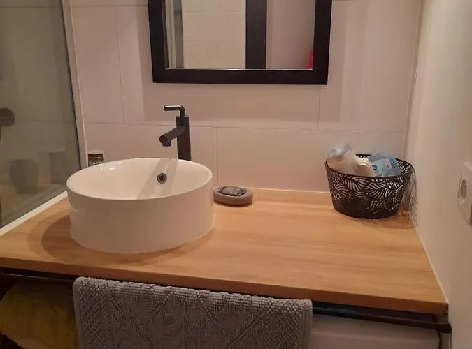 Casa de Férias Maisonnette à Deux Pas De La Dans Résidence Calme