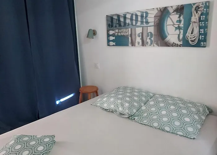 Casa de Férias Maisonnette à Deux Pas De La Dans Résidence Calme