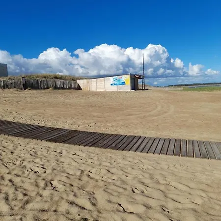 Maisonnette à Deux Pas De La Dans Résidence Calme *