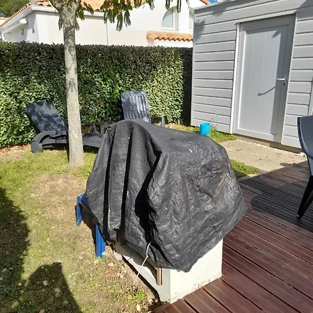 Casa de Férias Maisonnette à Deux Pas De La Dans Résidence Calme *