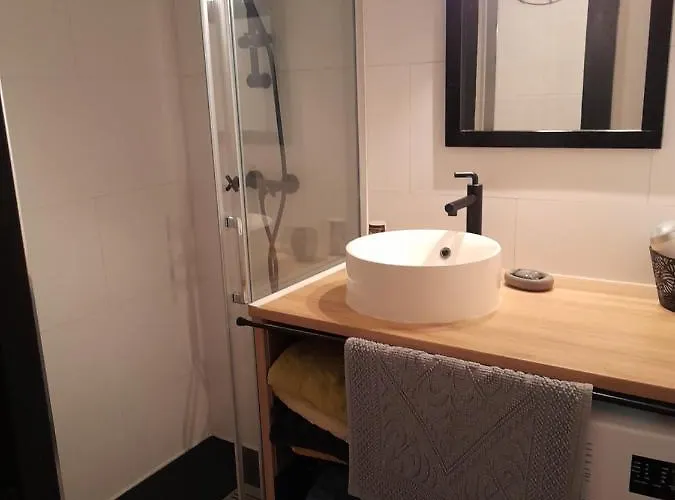 Maisonnette à Deux Pas De La Dans Résidence Calme Сasa de vacaciones