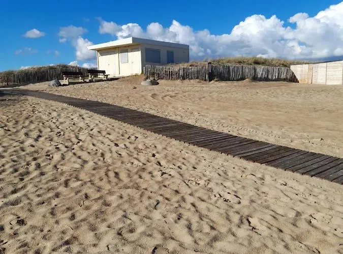 Maisonnette à Deux Pas De La Dans Résidence Calme Сasa de vacaciones La Tranche-sur-Mer