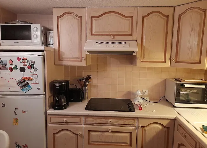 Maisonnette A Deux Pas De La Dans Calme